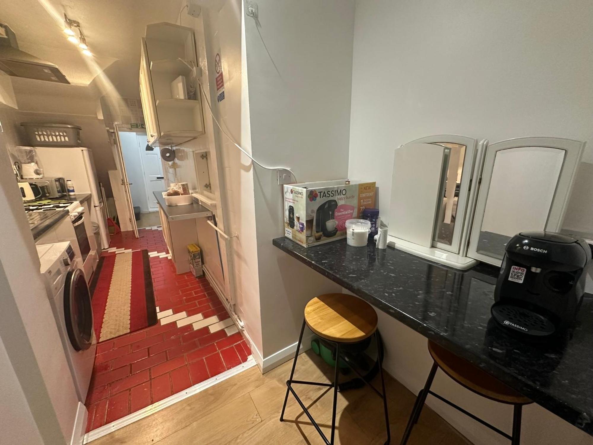 Luxury Ensuite 2Nd Studio Flat With Great Views In Keedonwood Road With Fully Own Bathroom Newly Added And Private Kitchenette บรอมลีย์ ภายนอก รูปภาพ